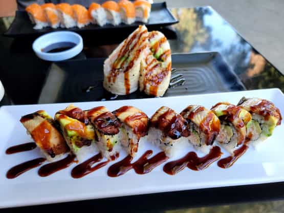 Sake Sushi Bar Lounge, Montrose, CA